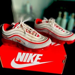 Nike barely worn Air Max